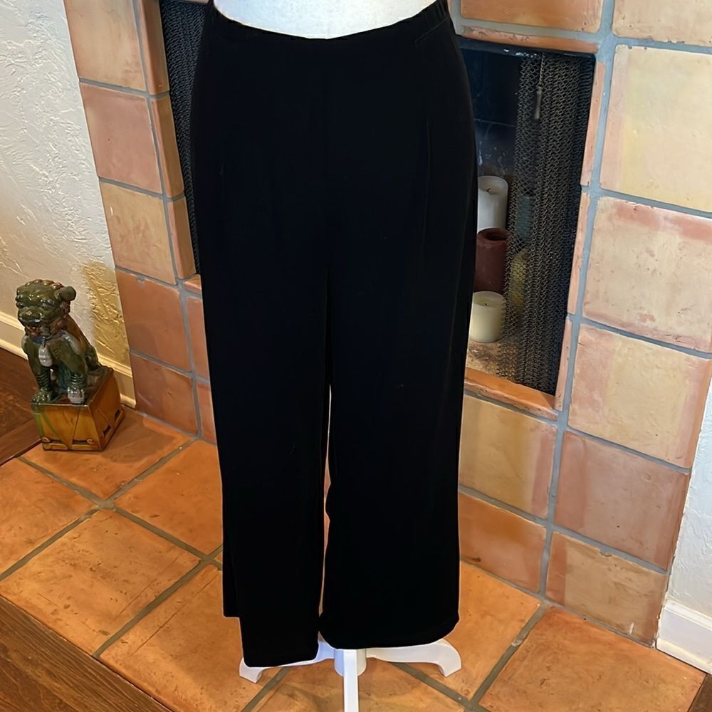 Chico’s Travelers Black Velvet Crop Pants, 2/L!